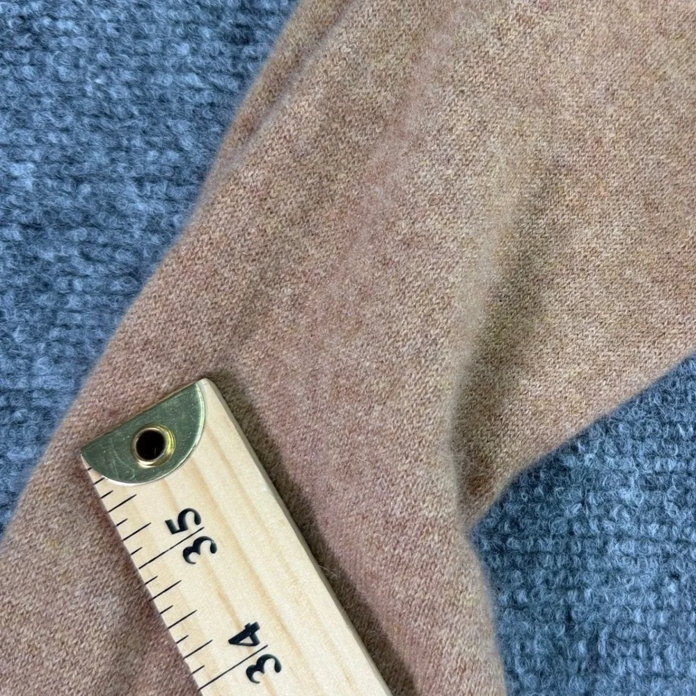 Isaac Mizrahi‎ Sweater Mens Medium 100% 2 Ply Cashmere Soft V Neck Pullover